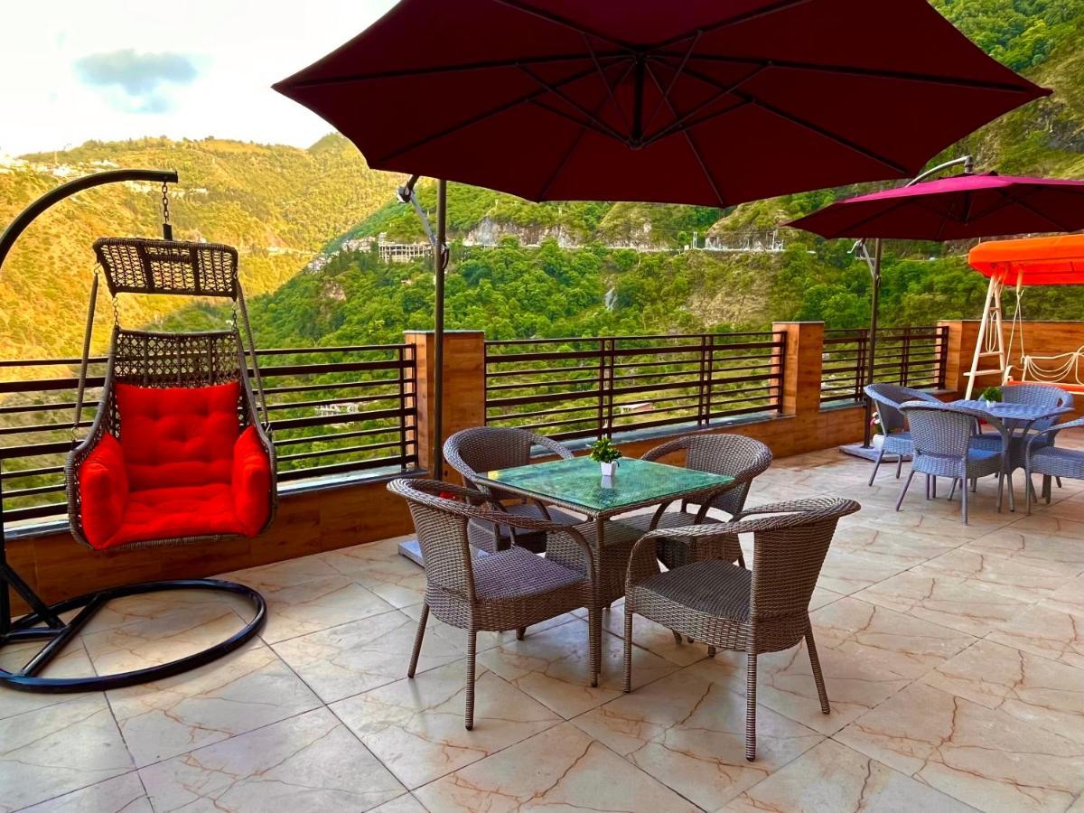 Doon Nature Valley Resort, Kempty Fall Mussoorie Esterno foto